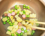 ウインナーとポテトと枝豆の塩コショウ炒め作り方2写真