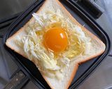 ＊ベーコンエッグ・ホットサンド＊作り方1写真