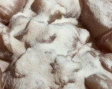 春色　鶏むねと厚揚げ炒め　米粉使用作り方1写真