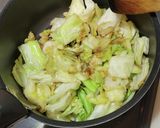 ベーコンと焼きキャベツの味噌汁作り方4写真