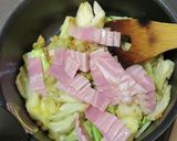 ベーコンと焼きキャベツの味噌汁作り方5写真