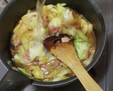 ベーコンと焼きキャベツの味噌汁作り方7写真