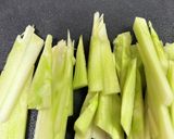 ブロッコリーの芯で福神漬？作り方2写真