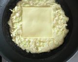 米粉でサクふわ！豚玉チーズのお好み焼き作り方4写真