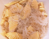 筍と鶏肉と糸こんにゃくの煮物作り方3写真