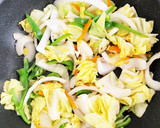 簡単☆すき焼のタレで甘辛の肉野菜炒め作り方2写真
