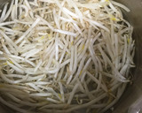 さばの味噌煮缶ともやしのサラダ作り方2写真
