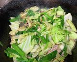 ニラと春キャベツの豚肉炒め作り方4写真