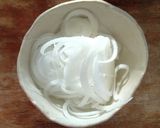 合わせ技の福菜！新玉葱もずく酢鰹節和え作り方1写真