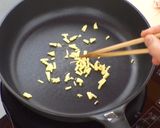 丸ごと新玉ねぎの炊き込みごはん【食遺産】作り方1写真