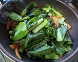 魚醤の旨味とごま油香る！小松菜いしる炒め作り方8写真
