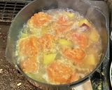 鶏団子とサツマイモの牛乳味噌汁作り方5写真