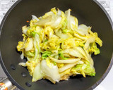 絶品です☆鶏肉と塩もみ白菜の生姜炒め作り方6写真