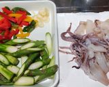 イカとアスパラの炒め物作り方1写真
