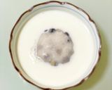 豆大福deホットミルク♡苺大福味♡作り方1写真