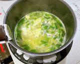 優しいお味♪パクチーと卵のタイ風スープ作り方5写真