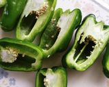 お肉ぎっしりピーマン肉詰め✩.*˚作り方1写真