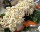 野菜たっぷり！マヨネーズと鮭のホイル焼き作り方3写真