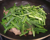 ニラと桜エビと豚肉炒め作り方3写真