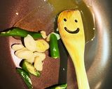 ワンパン出汁染みしみ★海老ペペロンチーノ作り方3写真