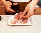 鶏とアボカドのクリーム煮作り方1写真
