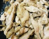 舞茸と鶏細切り肉の白ワイン＆バターソテー作り方3写真