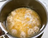 餃子の肉だねと皮で♪酸辣湯風スープ作り方4写真