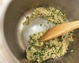 餃子の具でリメイクスープ作り方1写真