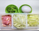 ベーコンとセロリと玉ねぎと卵のスープ作り方1写真