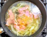 ベーコンとセロリと玉ねぎと卵のスープ作り方4写真