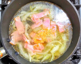 ベーコンとセロリと玉ねぎと卵のスープ作り方4写真