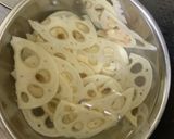 蓮根とイカゲソの赤酒肝味噌炒め作り方1写真