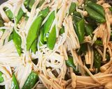 スナップえんどうとえのきの麺つゆバター!作り方3写真