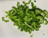 ひき肉で作る苦くないゴーヤチャンプルー。作り方2写真