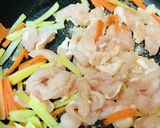鶏肉＆根菜の細切り炒め作り方2写真
