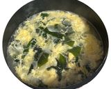 簡単すぐできる　卵とわかめの中華スープ作り方2写真