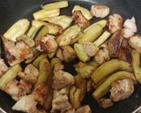 鶏もも肉となすの甘酢炒め作り方4写真