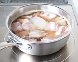優しい【塩豚大根と葉にんにくの白だし煮】作り方5写真