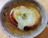 みりんが隠し味！オニオングラタンスープ作り方6写真