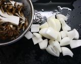 免疫力！黒舞茸新玉葱のバター醤油炒め作り方2写真
