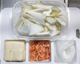 白菜と桜エビと豆腐と春雨の炒め煮作り方1写真