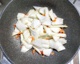 白菜と桜エビと豆腐と春雨の炒め煮作り方5写真
