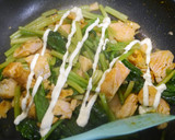 簡単！銀鮭とほうれん草のカレー炒め作り方6写真