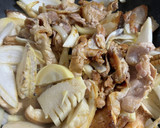 豚とタケノコ炒め。焼肉のタレで簡単！作り方3写真