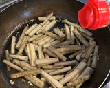 鶏ガラでごぼうのきんぴら作り方4写真