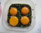 とにかく簡単　卵黄行者ニンニク醤油漬け　作り方3写真