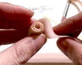 お弁当の隙間に♪魚肉ソーセージの薔薇作り方3写真