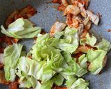 春キャベツとキムチの焼きビーフン作り方1写真