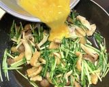 5分で完成　水菜としめじの卵とじ作り方3写真