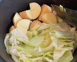【簡単】キャベツとジャガイモの味噌汁作り方3写真